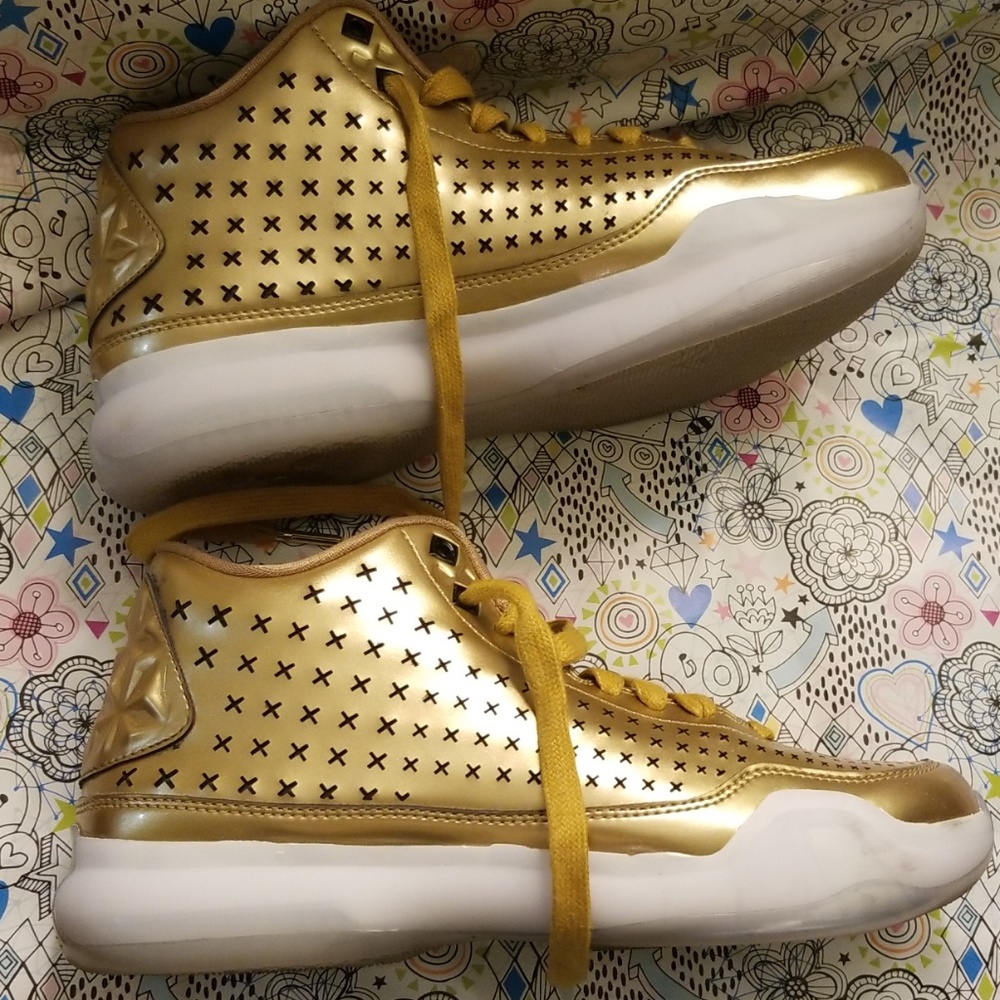 AUTH MEN'S NIKE KOBE X MID EXT GOLD SHOES SZ 7 - Picture 5 of 7